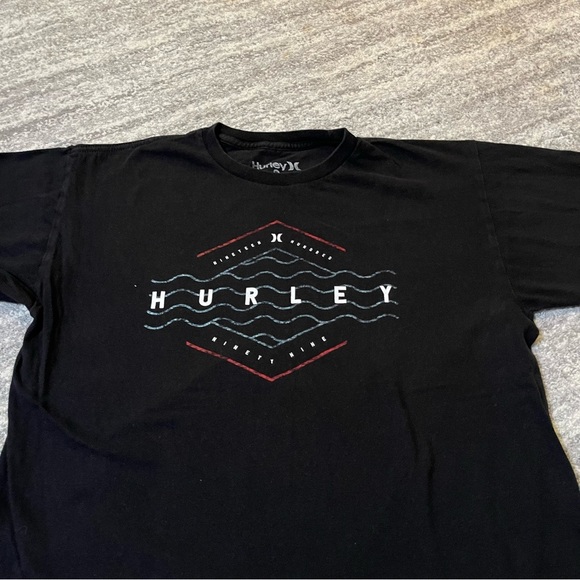 MEN’S HURLEY GRAPHIC TEE - Picture 2 of 4